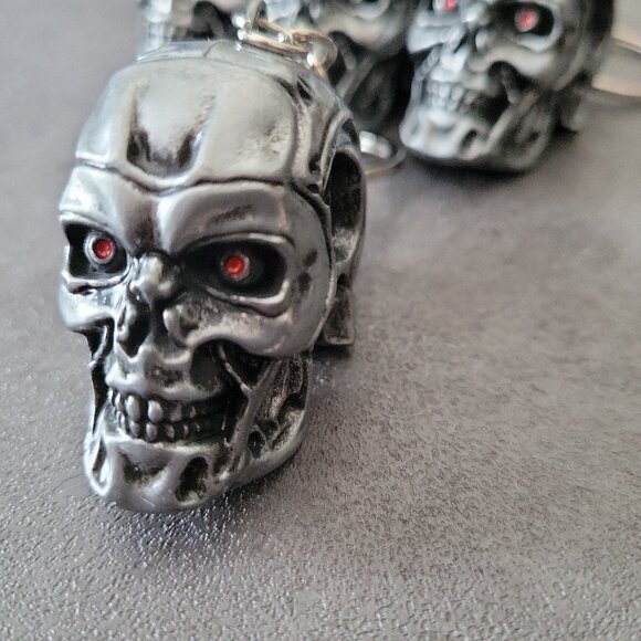 The Terminator T-800 Skull Head Metal Keychain Ornament Collection BRAND NEW! - Picture 5 of 7